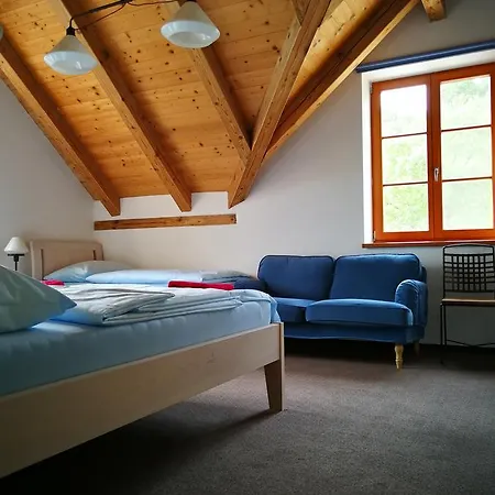 Проживание в семье Vila Lednice