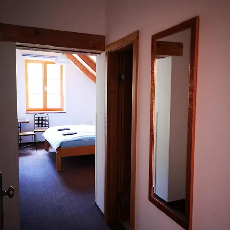 Vila Lednice Проживание в семье *